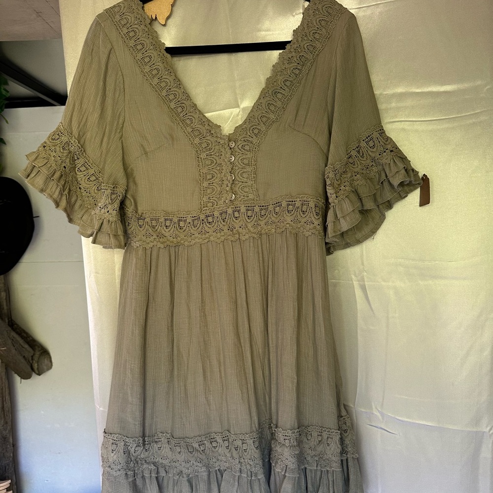 Bluivy Olive Midi Dress with Lace Details